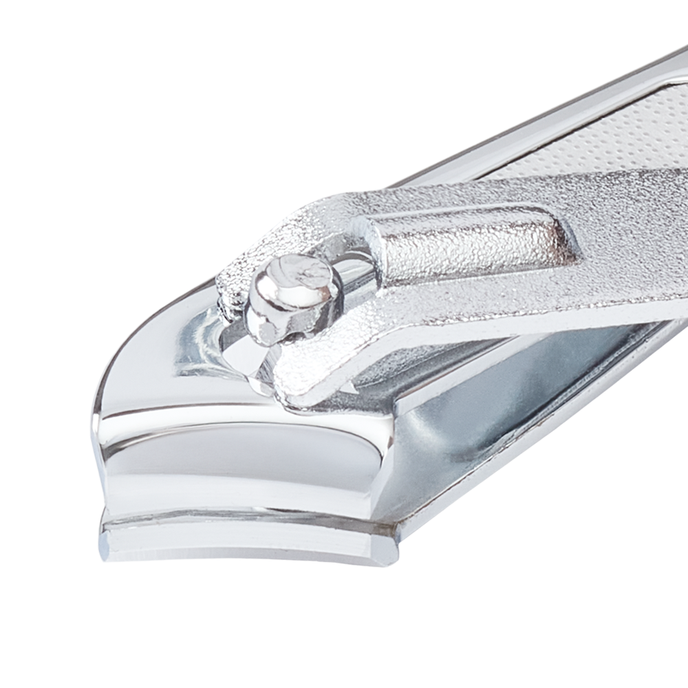 Zoomed in image of silver TRUYU Ergonomic Nail Clipper. Close up of curved blades.