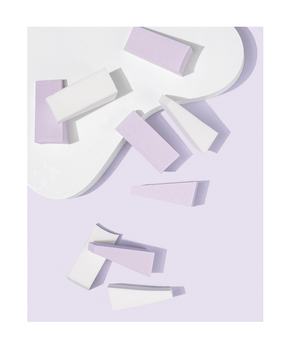 TRUYU Lilac and White Make up wedges. 20 pack (8 in image). On white and lilac background.