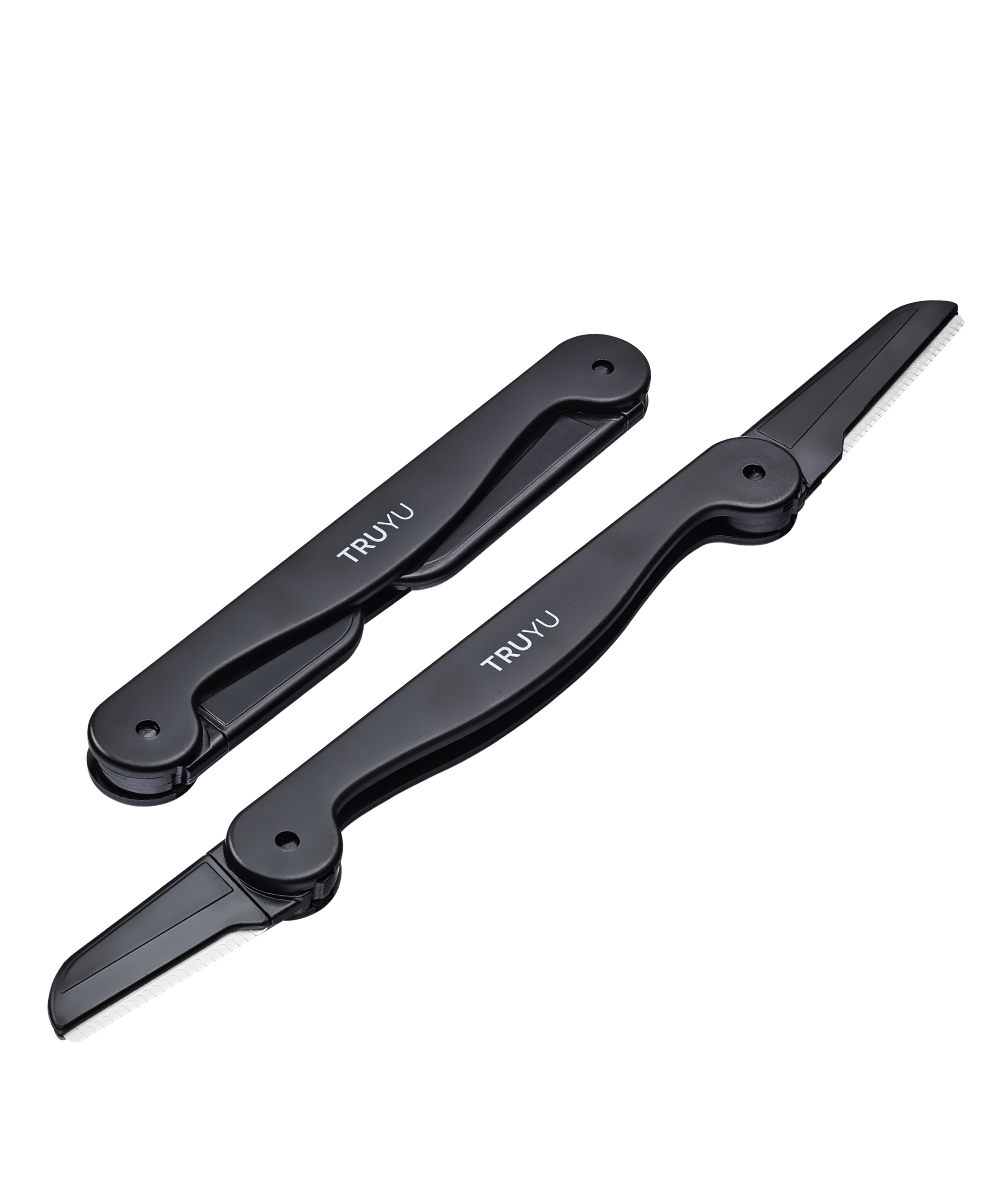 Angled image of TRUYU Folding Facial Razors. One razor closed, one razor open. 2 Different Blades
