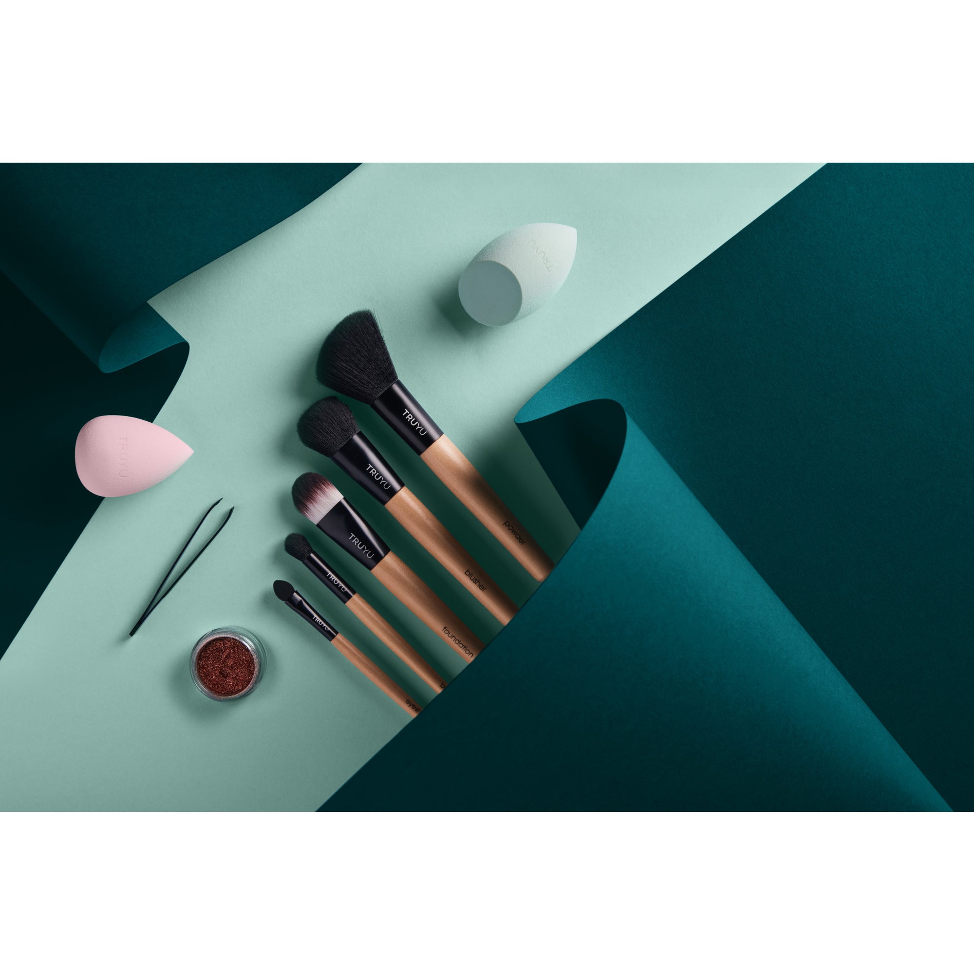 Angled Blending Sponge